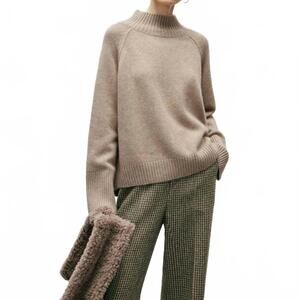 NEW MEILLEUR MOMENT mock neck loose fit cashmere sweater in velvet brown